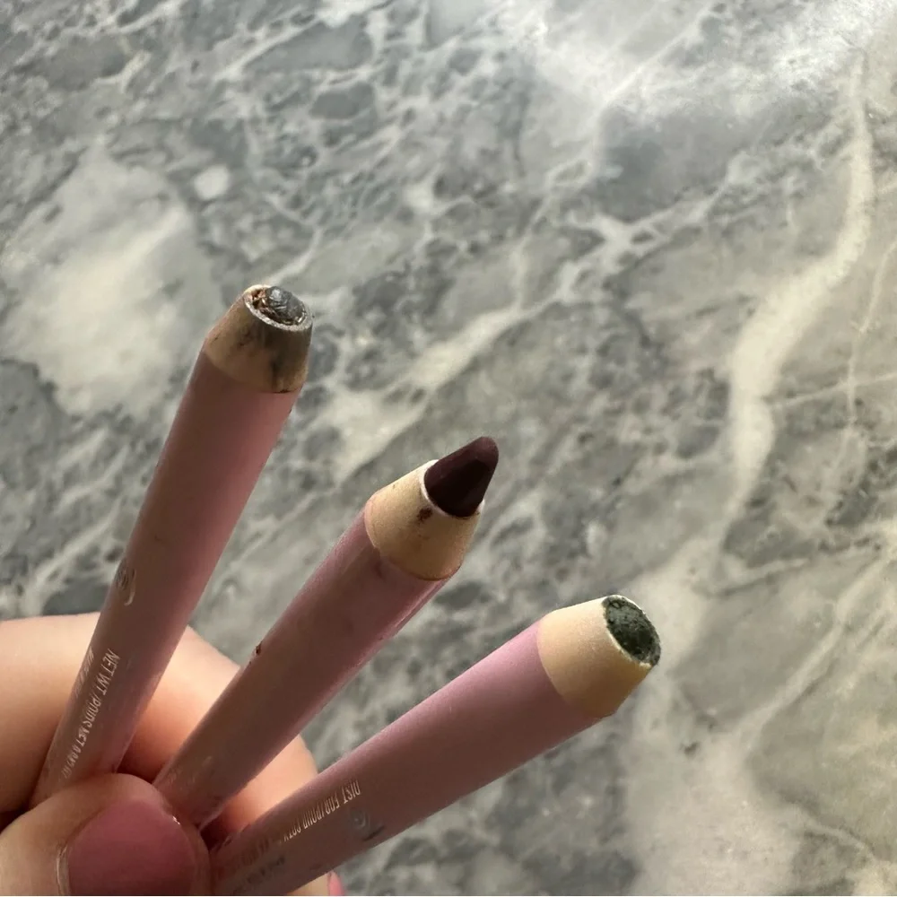 Kylie Cosmetics Eyeliner Pencil‎